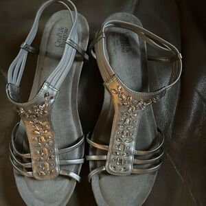 Croft & Barrow Silver Sandals with Rhinestone Embellishments